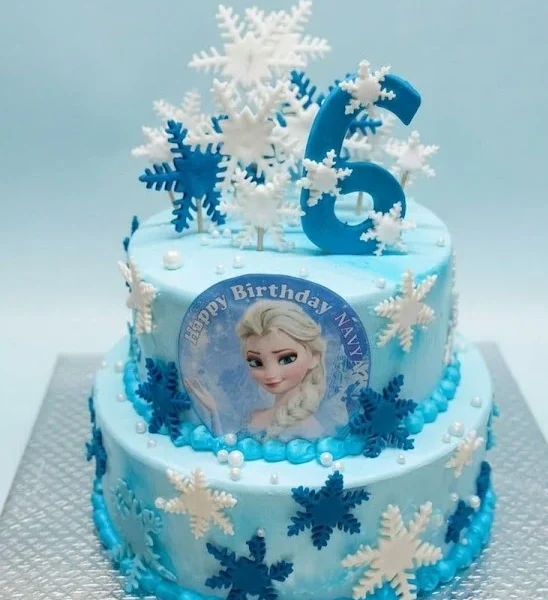 Frozen theme tier cake